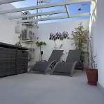 Apartment Fabulous 2 Bed-townhouse With Large Rooftop! *