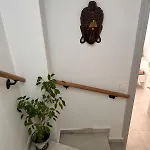 Fabulous 2 Bed-townhouse With Large Rooftop! Apartment