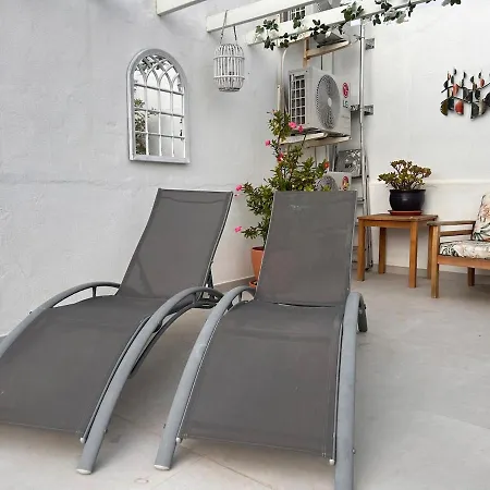 Fabulous 2 Bed-townhouse With Large Rooftop! Daire *