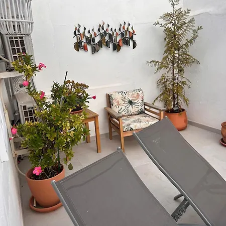 Fabulous 2 Bed-townhouse With Large Rooftop! Estepona