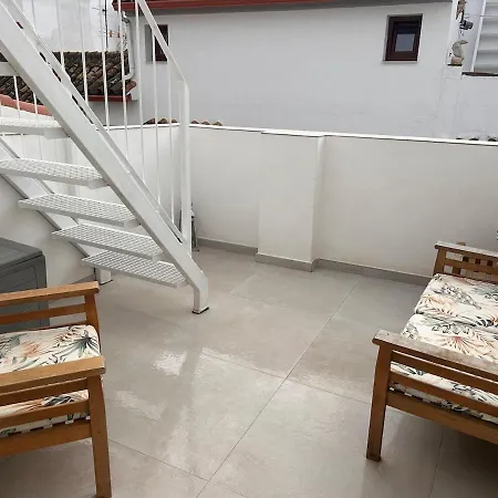 Fabulous 2 Bed-townhouse With Large Rooftop! Daire *