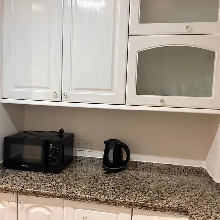 Fabulous 2 Bed-townhouse With Large Rooftop!