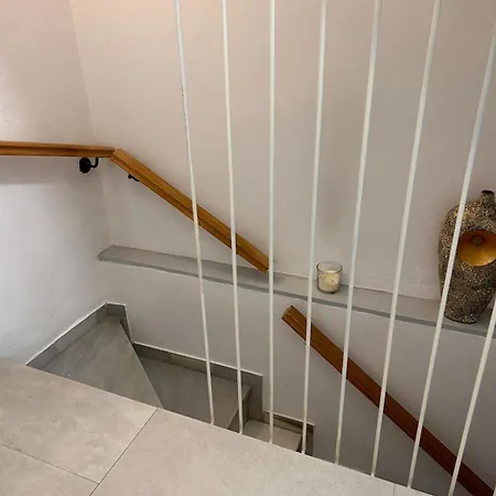 Fabulous 2 Bed-townhouse With Large Rooftop! Apartman *