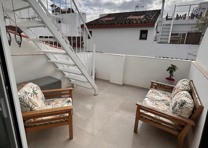 Fabulous 2 Bed-townhouse With Large Rooftop! Apartamento