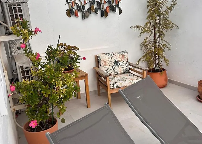 Fabulous 2 Bed-townhouse With Large Rooftop! Estepona