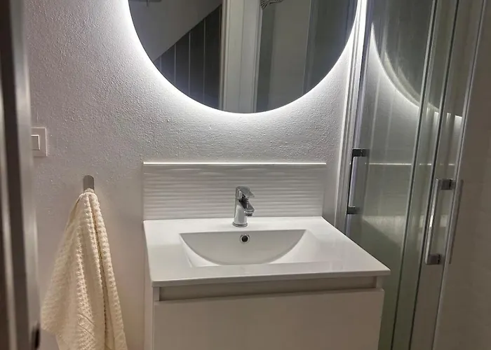 Daire Fabulous 2 Bed-townhouse With Large Rooftop! Estepona