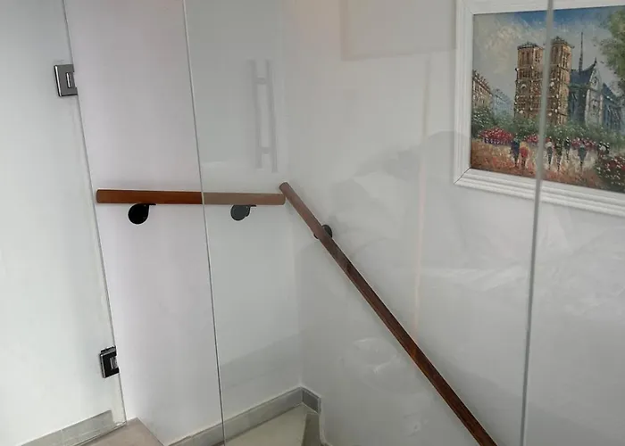 Lejlighed Fabulous 2 Bed-townhouse With Large Rooftop! Estepona