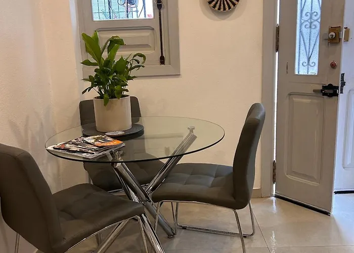 Lejlighed Fabulous 2 Bed-townhouse With Large Rooftop! *